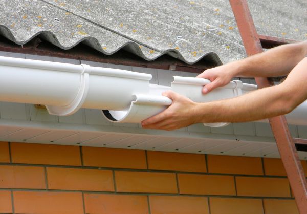 Cost of Gutter Hanging in Olive Branch